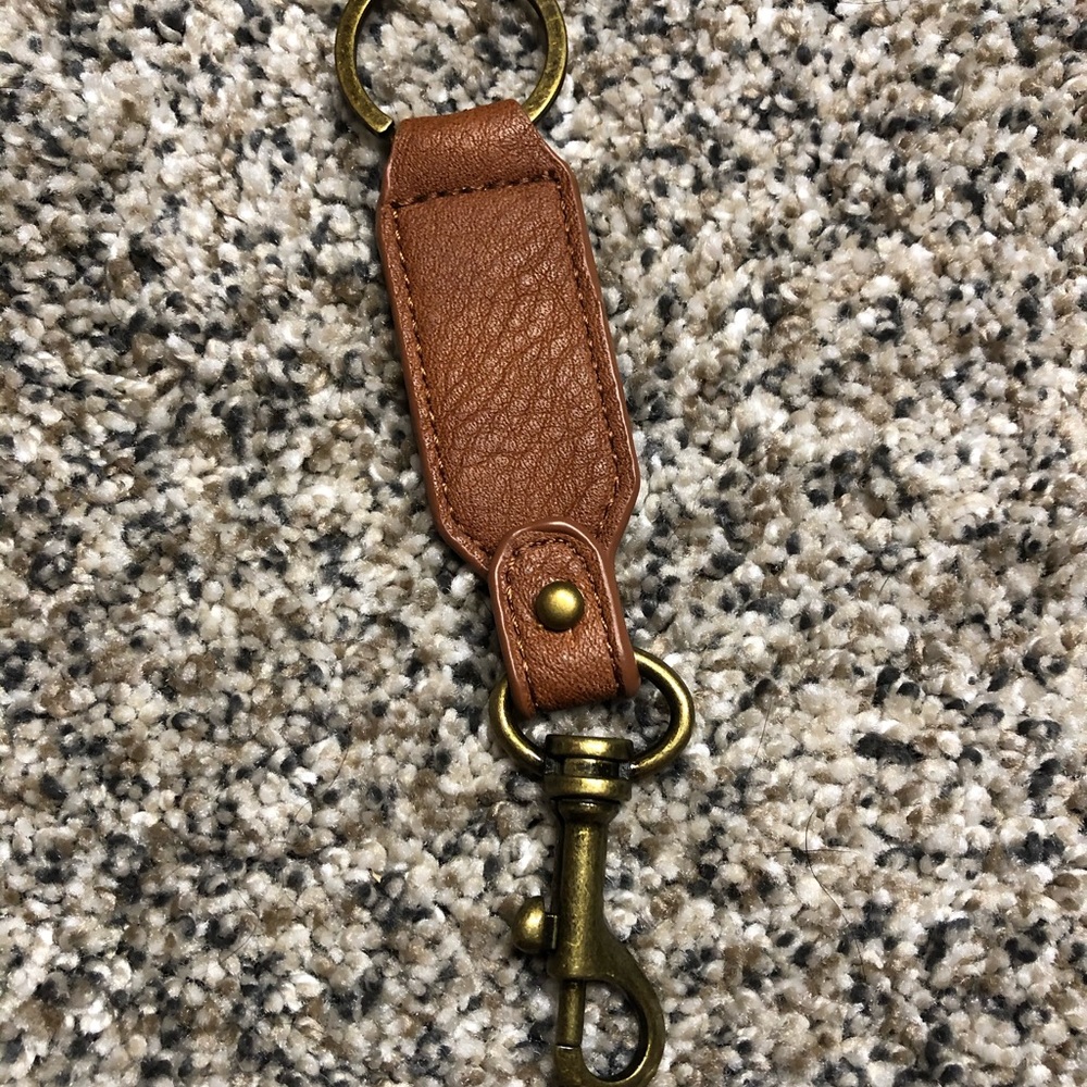 🏝BUY 2 GET 1 FREE Universal Thread Keychain